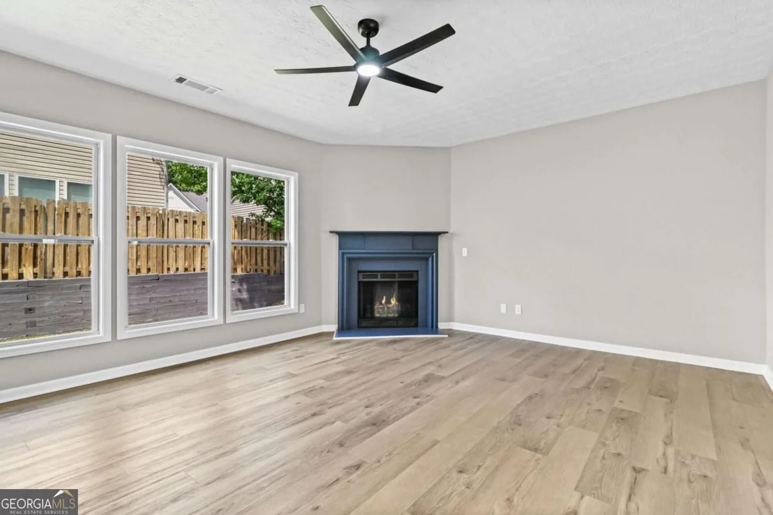 Photo of 1204 Red Bud Lane