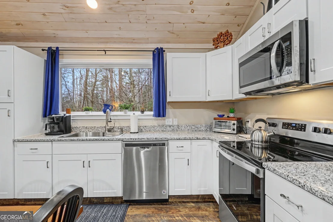 Photo of 84 Creekside Lane