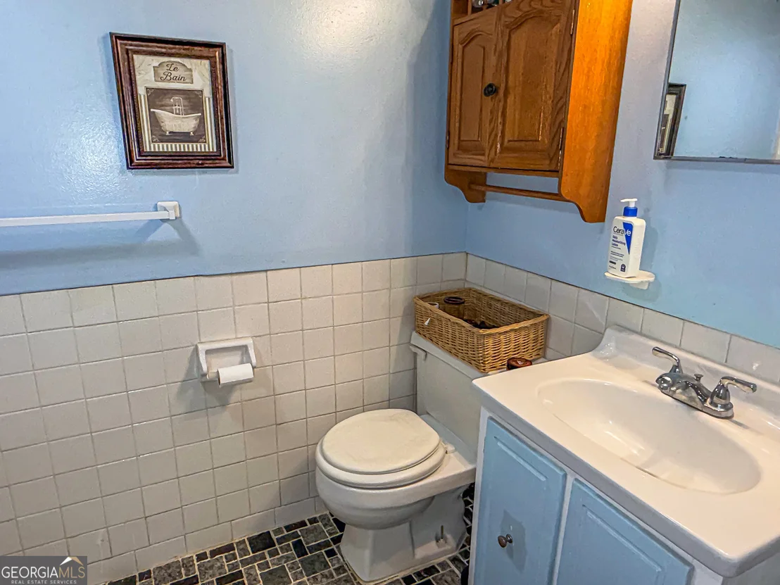 Photo of 407 Hillside Drive