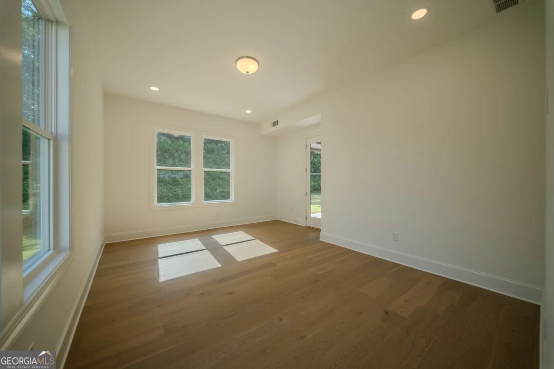 Photo of 7004 Foundry Drive