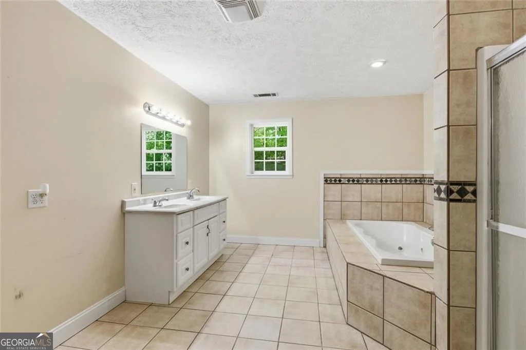 Photo of 3695 Ledan Road