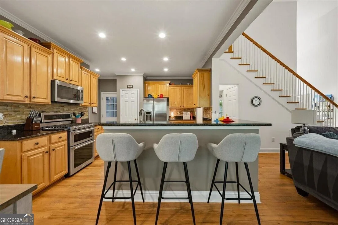 Photo of 920 Huntcliffe Drive