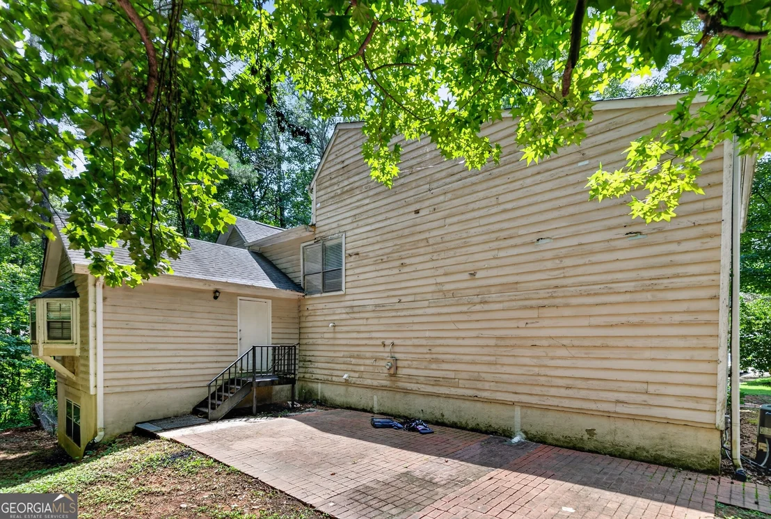 Photo of 3724 Summit Drive NW