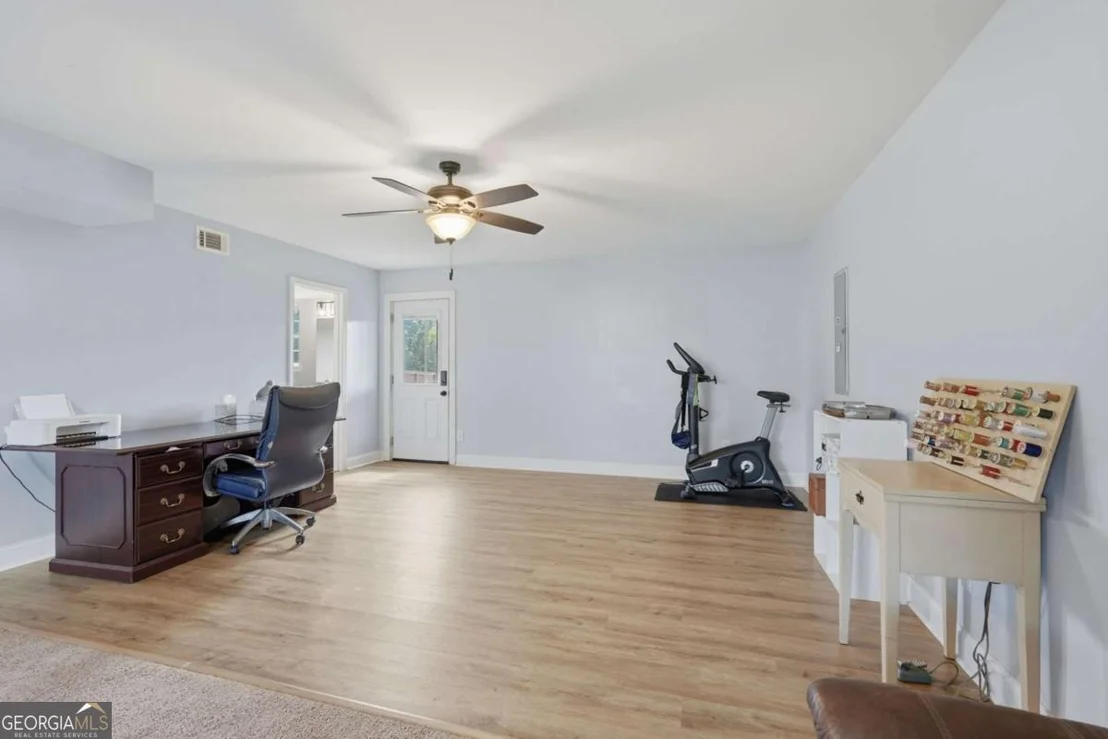 Photo of 8241 Mountain Glen Drive