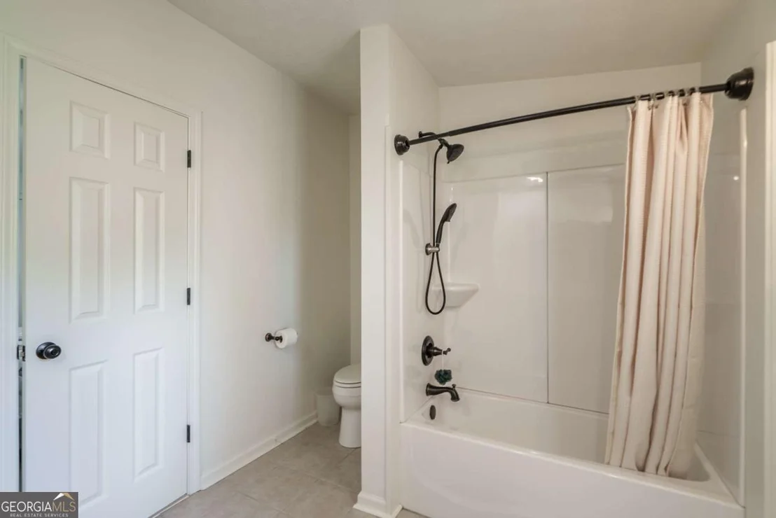Photo of 1180 Green Briar Drive