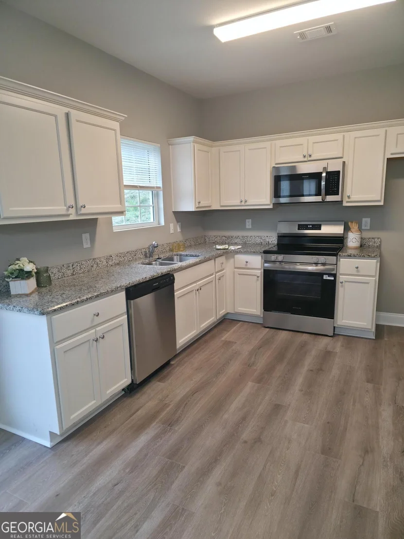 Photo of 170 Heather Lane