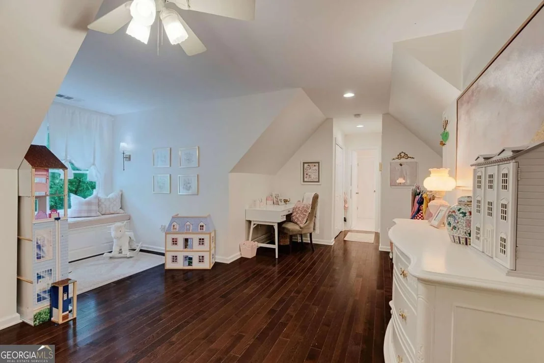 Photo of 152 Thornhill Drive