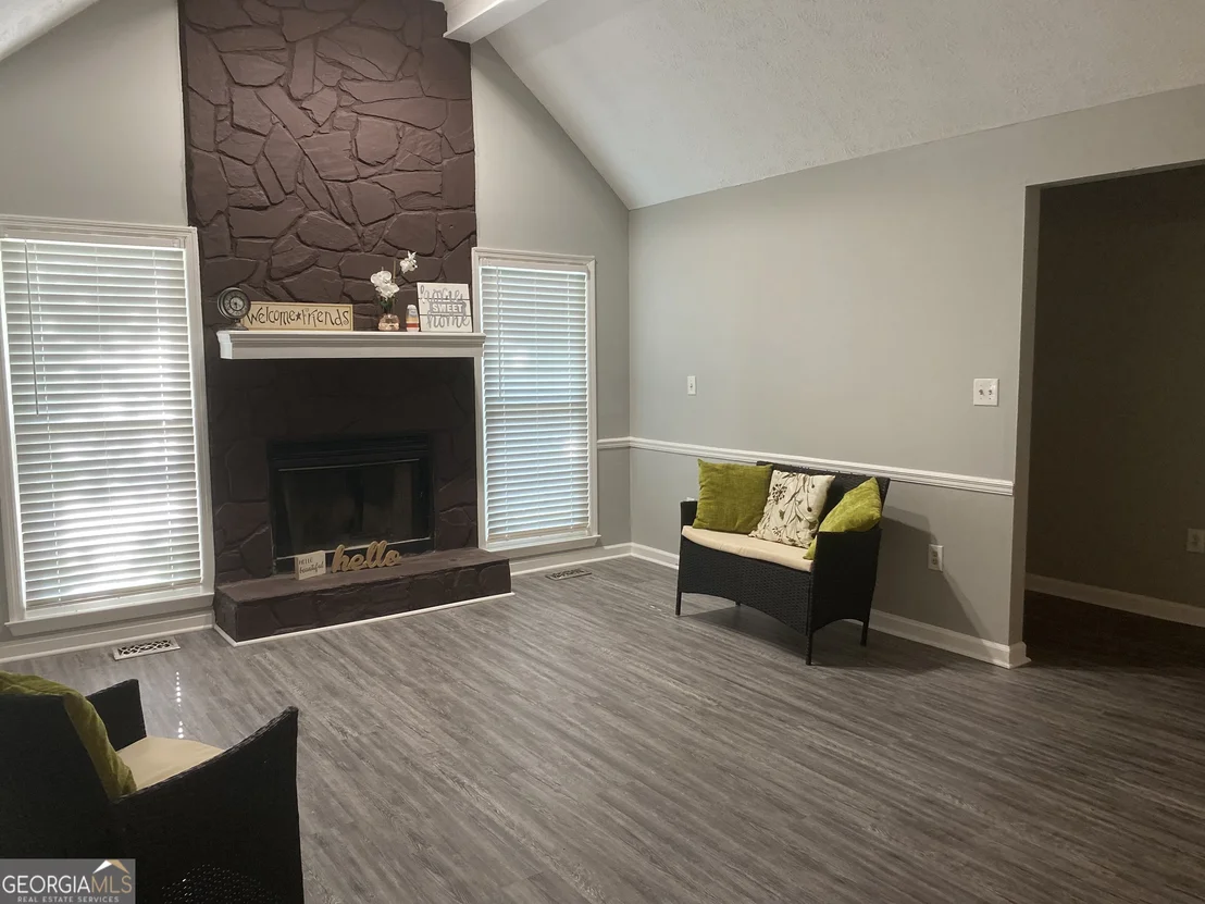 Photo of 260 Edgewater Drive