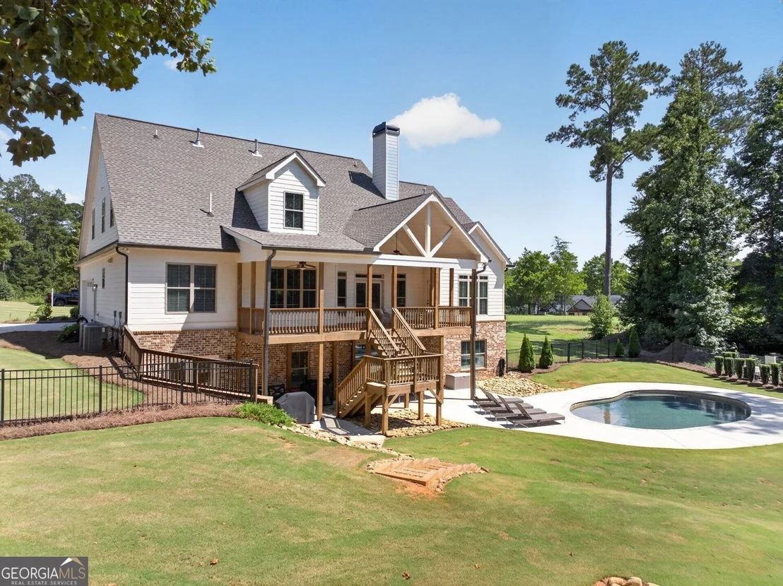 Photo of 417 Fox Valley Drive