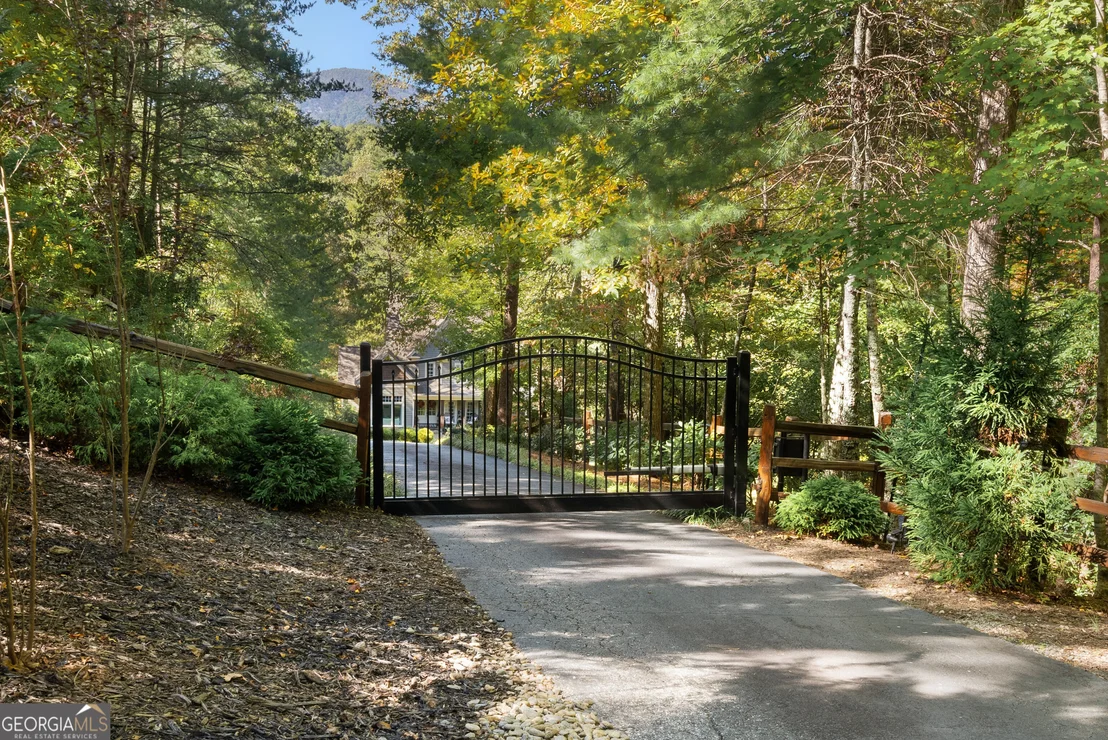 Photo of 505 River Ridge Road