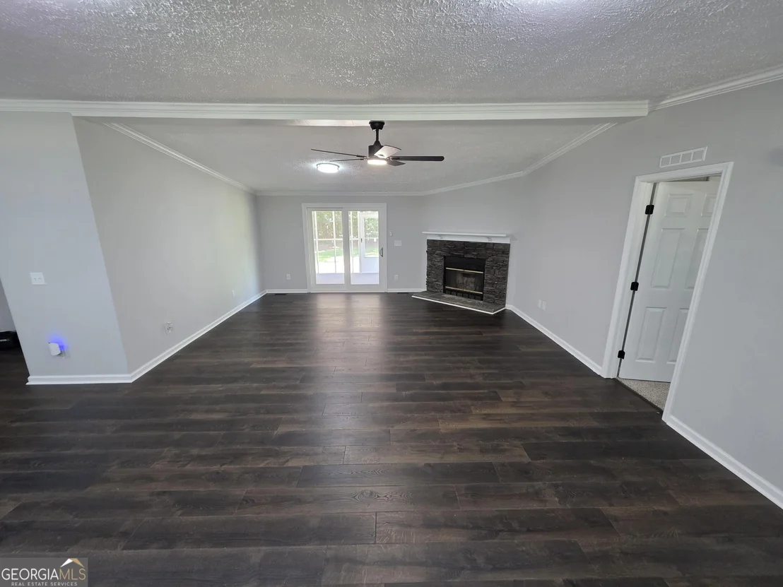 Photo of 305 Zellner Road