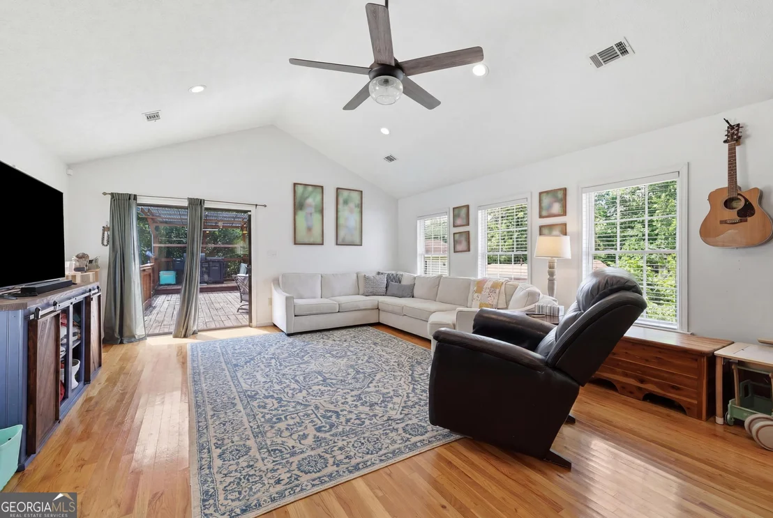 Photo of 125 Windsor Drive