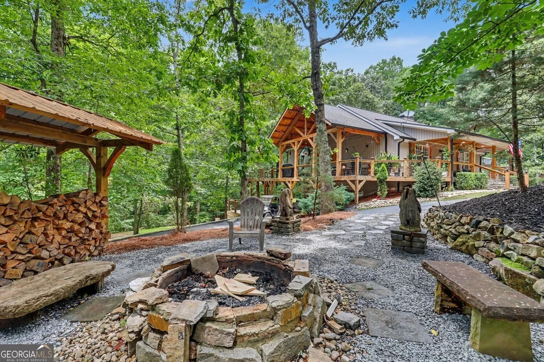 Photo of 301 Cross Creek Trail