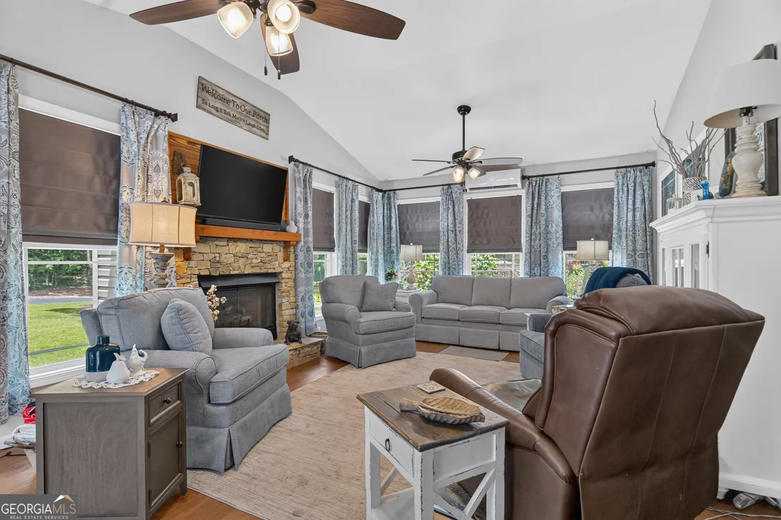 Photo of 7181 County Road 266