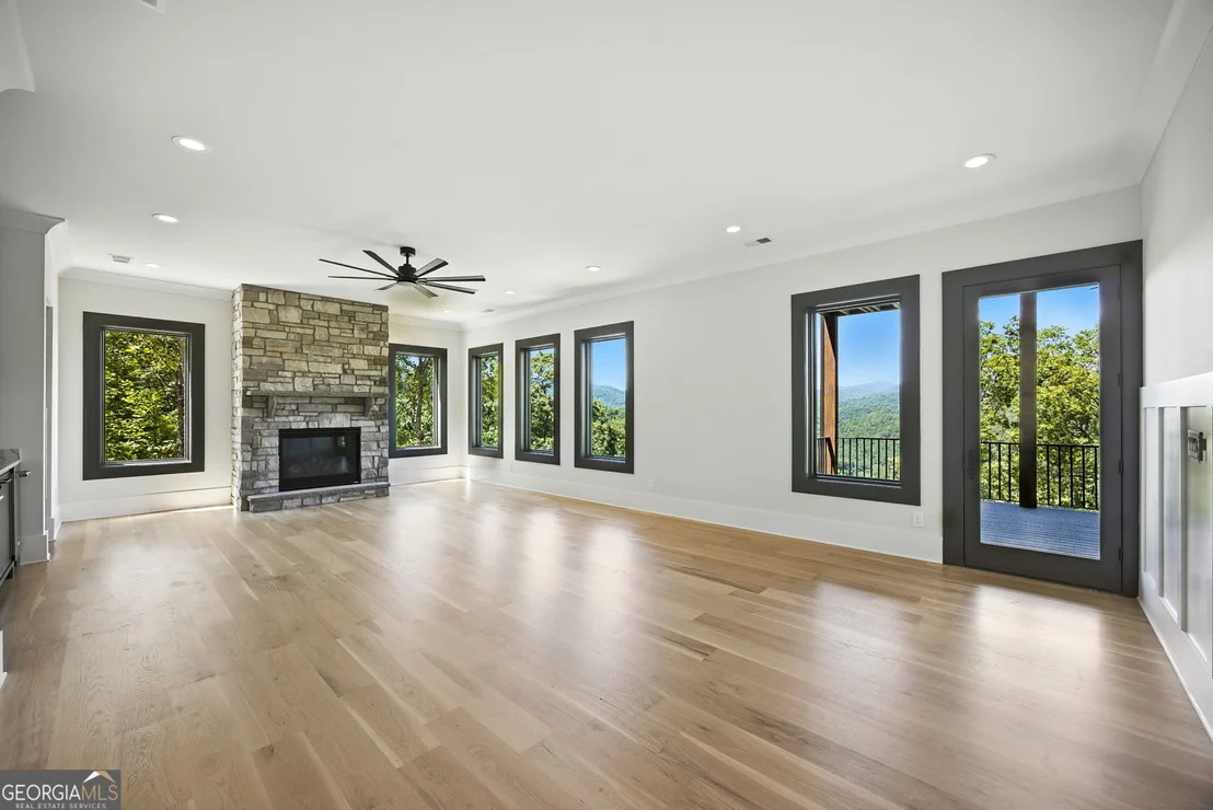 Photo of 608 Winterberry Drive
