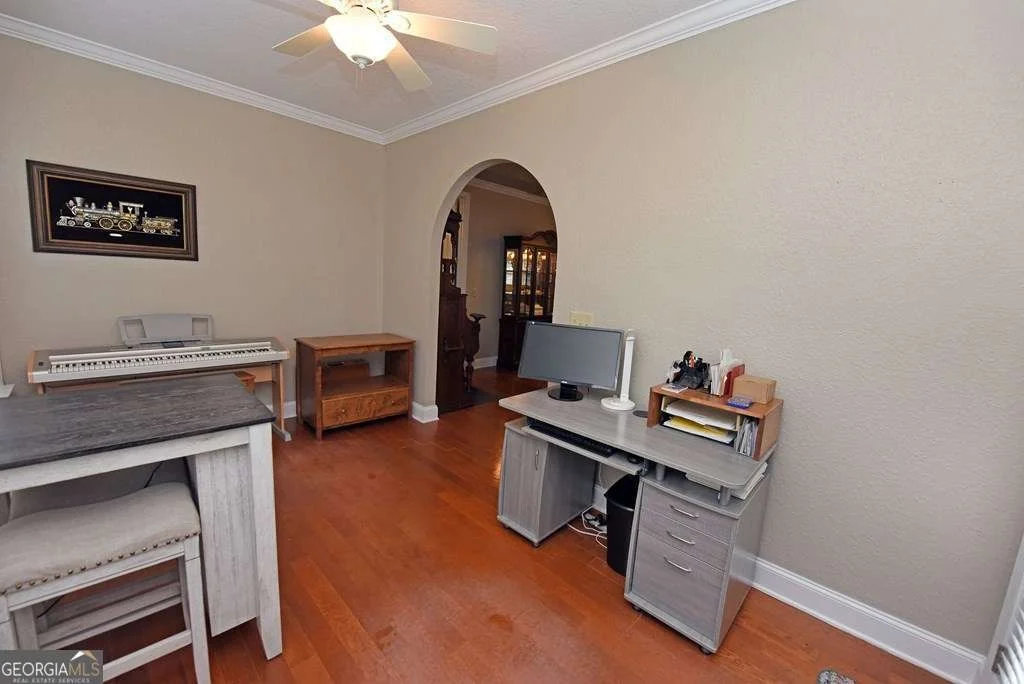 Photo of 414 Long View Circle
