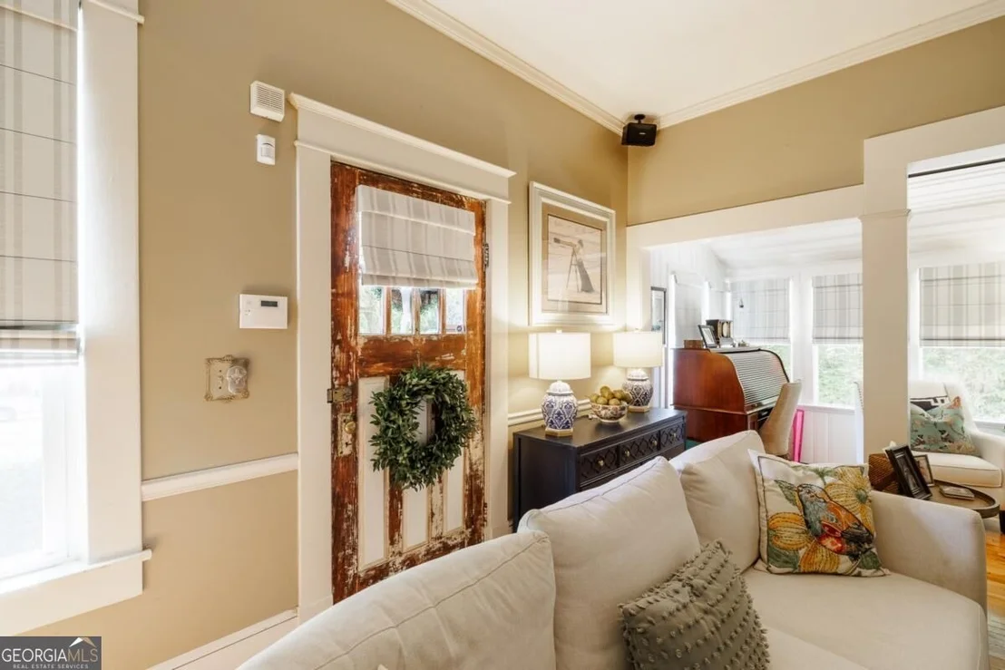 Photo of 335 Southview Drive
