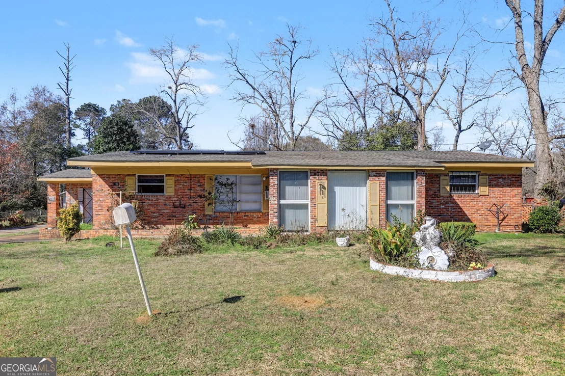 Photo of 1708 Armory Drive