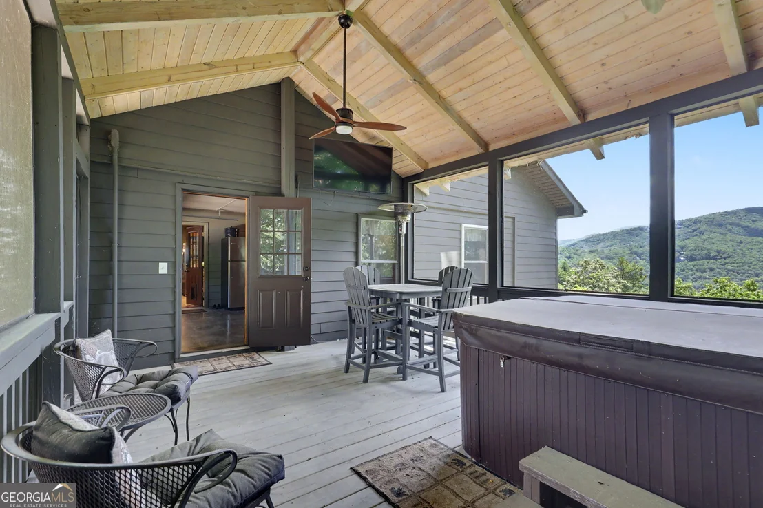 Photo of 2379 Ridgepole Drive