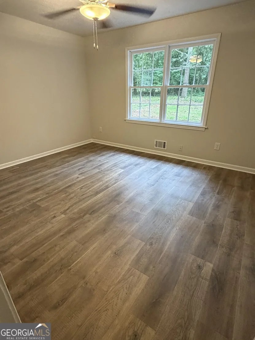 Photo of 290 Booth Road