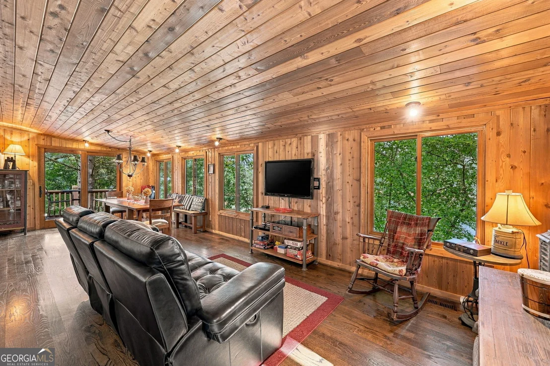 Photo of 319 Chestatee View Drive
