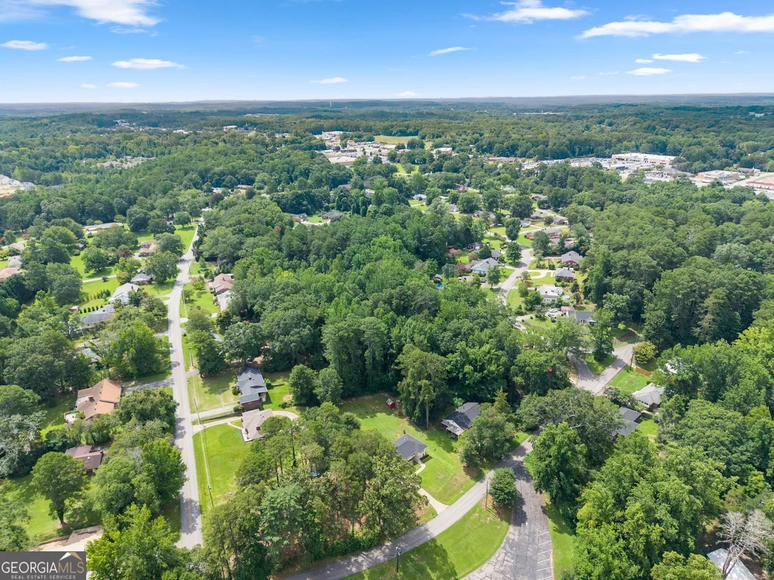 Photo of 47 Cherokee Boulevard