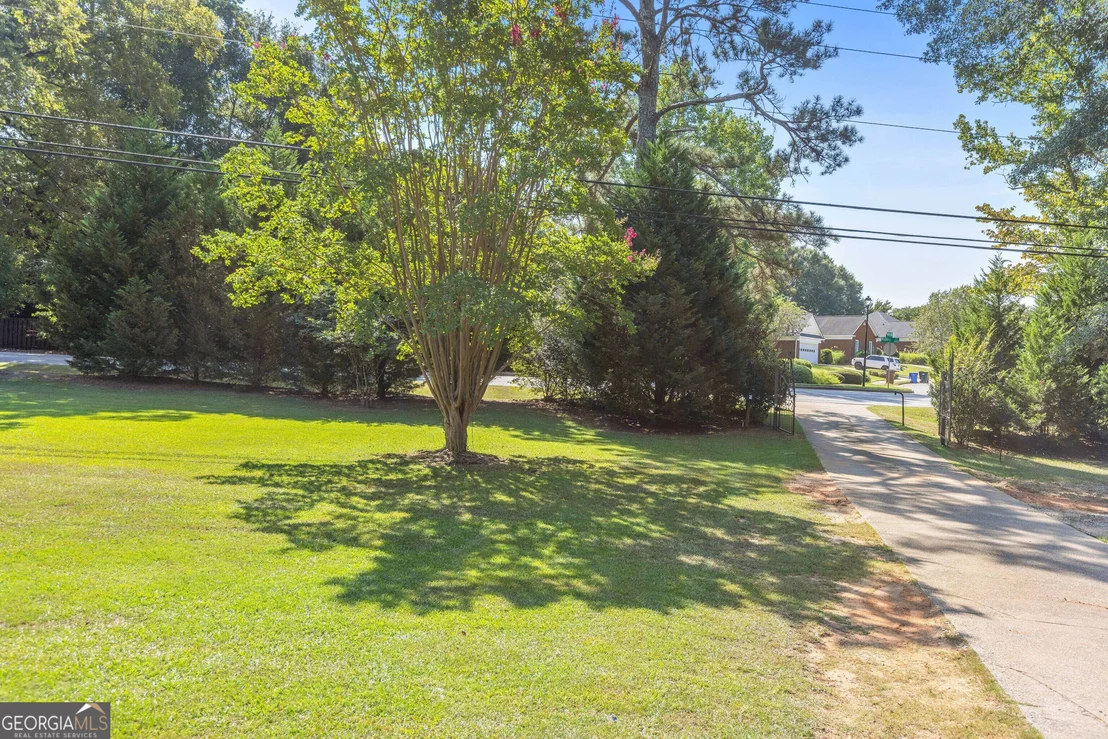 Photo of 6811 Mobley Road