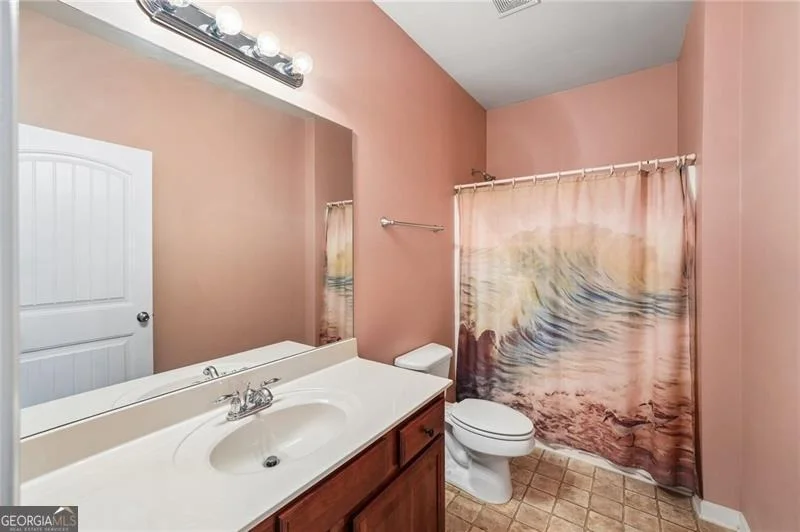 Photo of 204 Oakleaf Drive