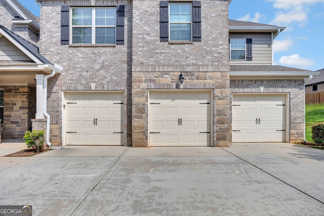 Photo of 910 Southfork Drive