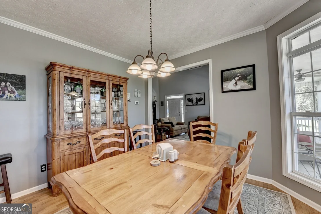 Photo of 1555 Lower River Road