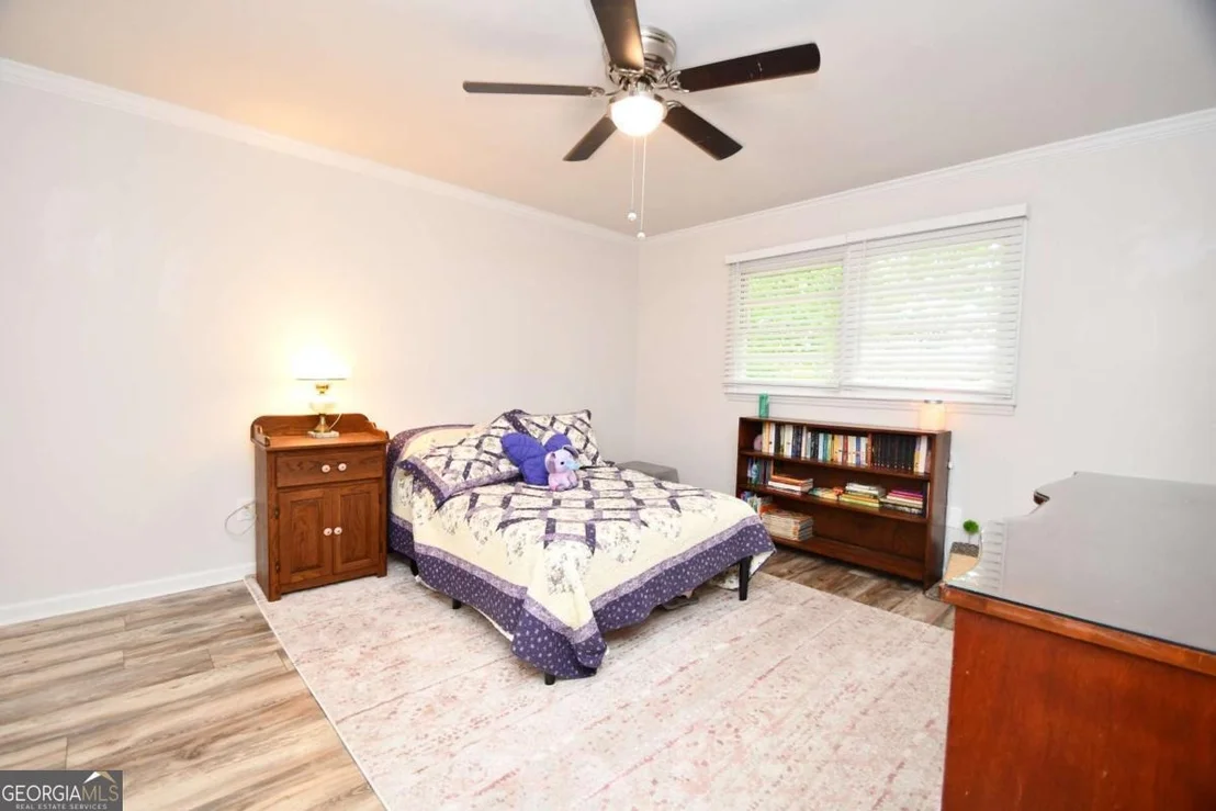 Photo of 280 Valleybrook Drive