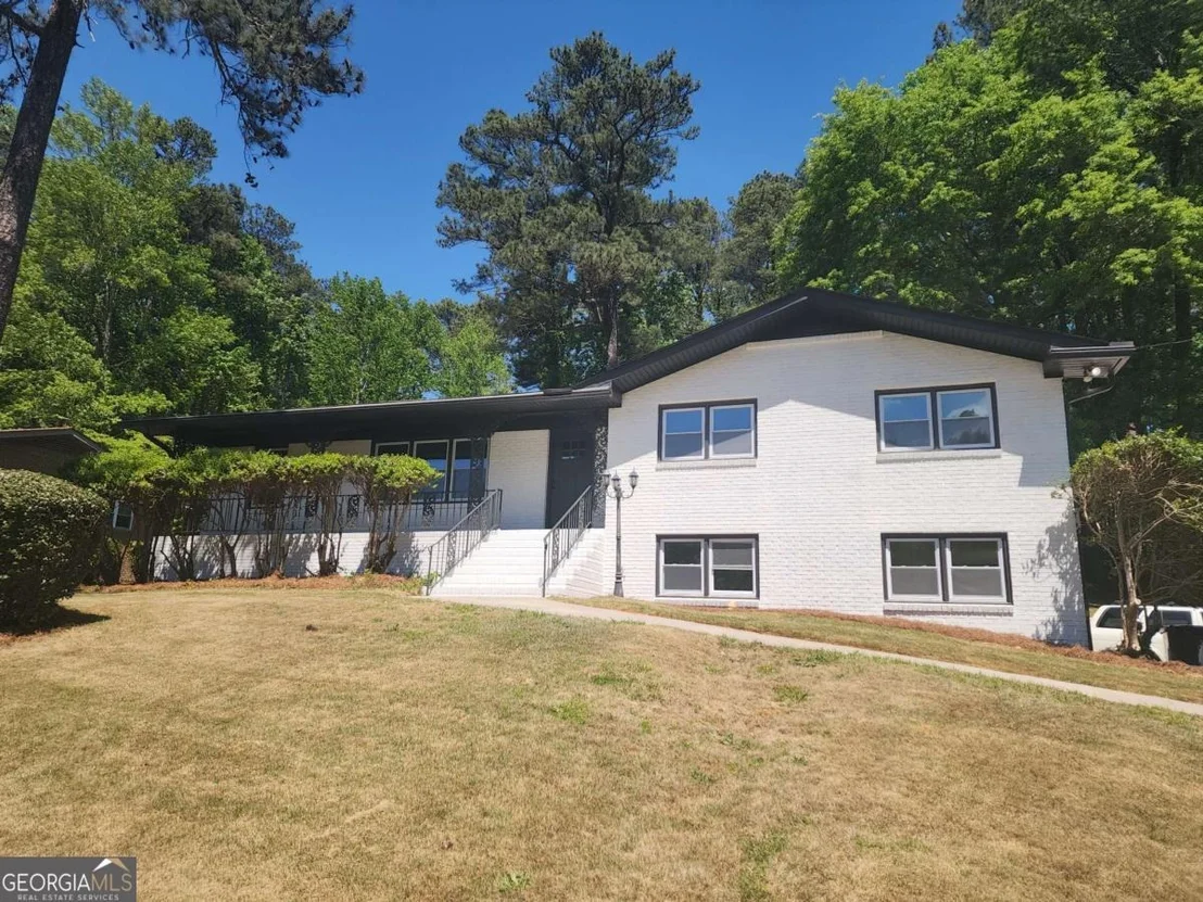 Photo of 2877 Pine Needle Drive
