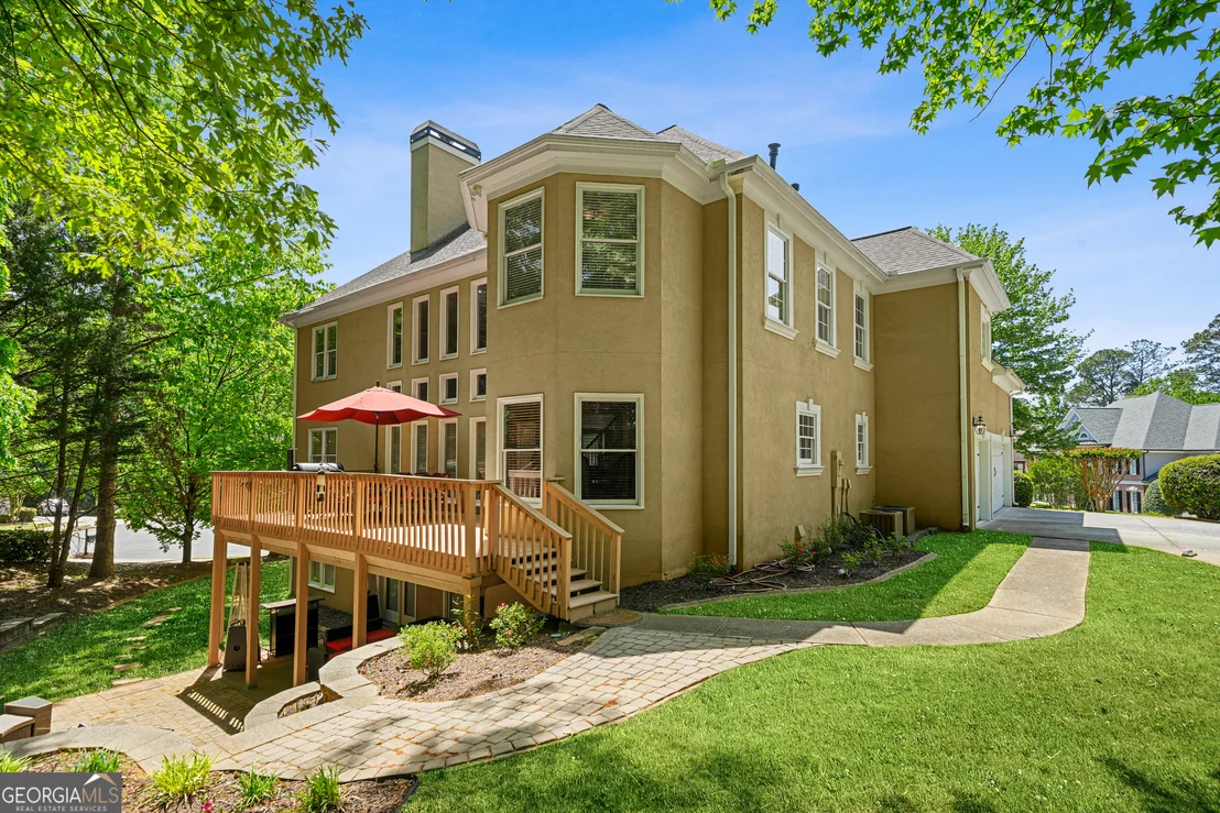 Photo of 990 Autumn Close