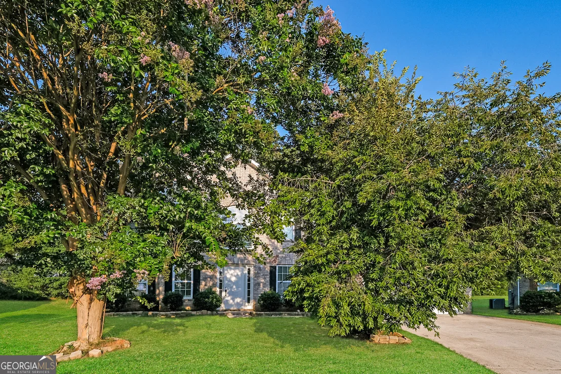 Photo of 924 Ambeau Circle