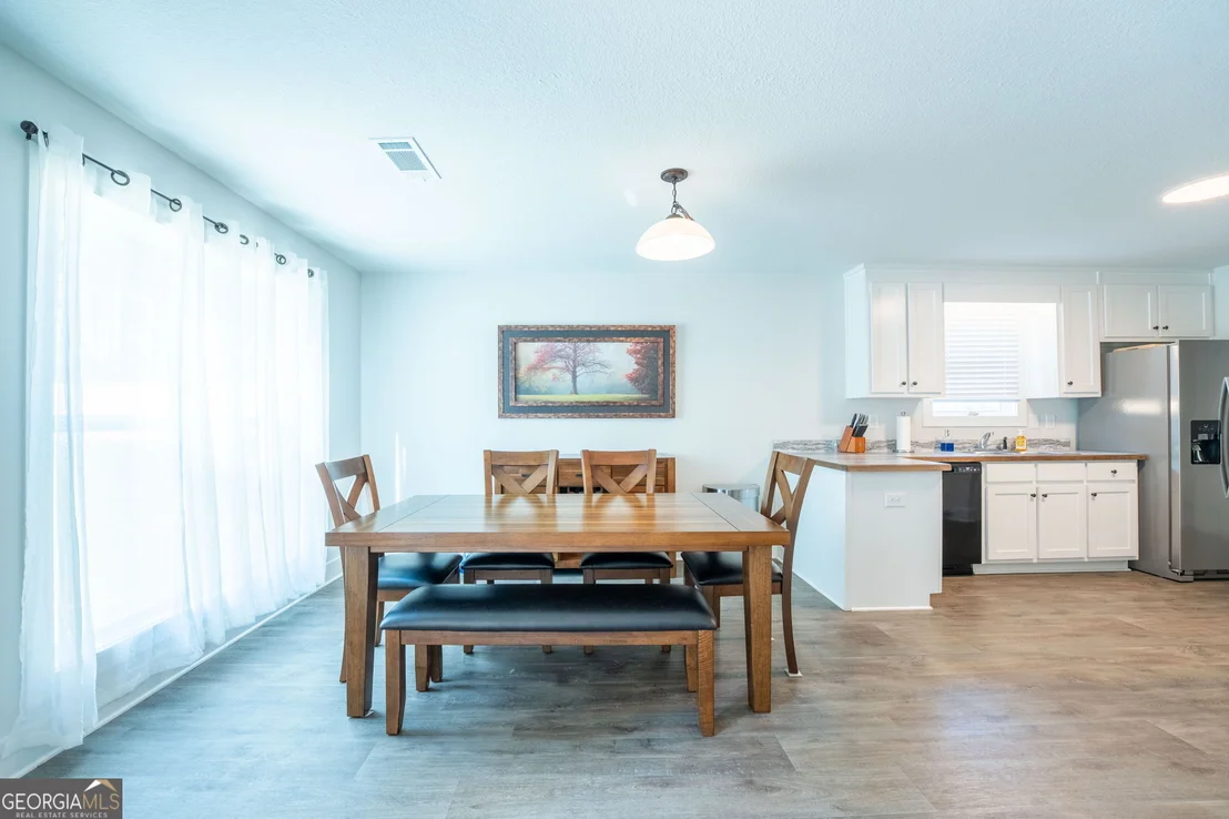 Photo of 648 Walnut Drive