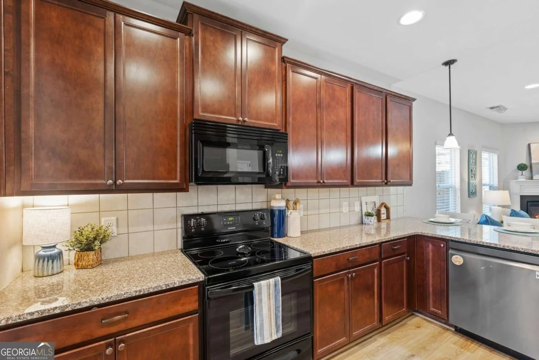 Photo of 604 Garden Grace