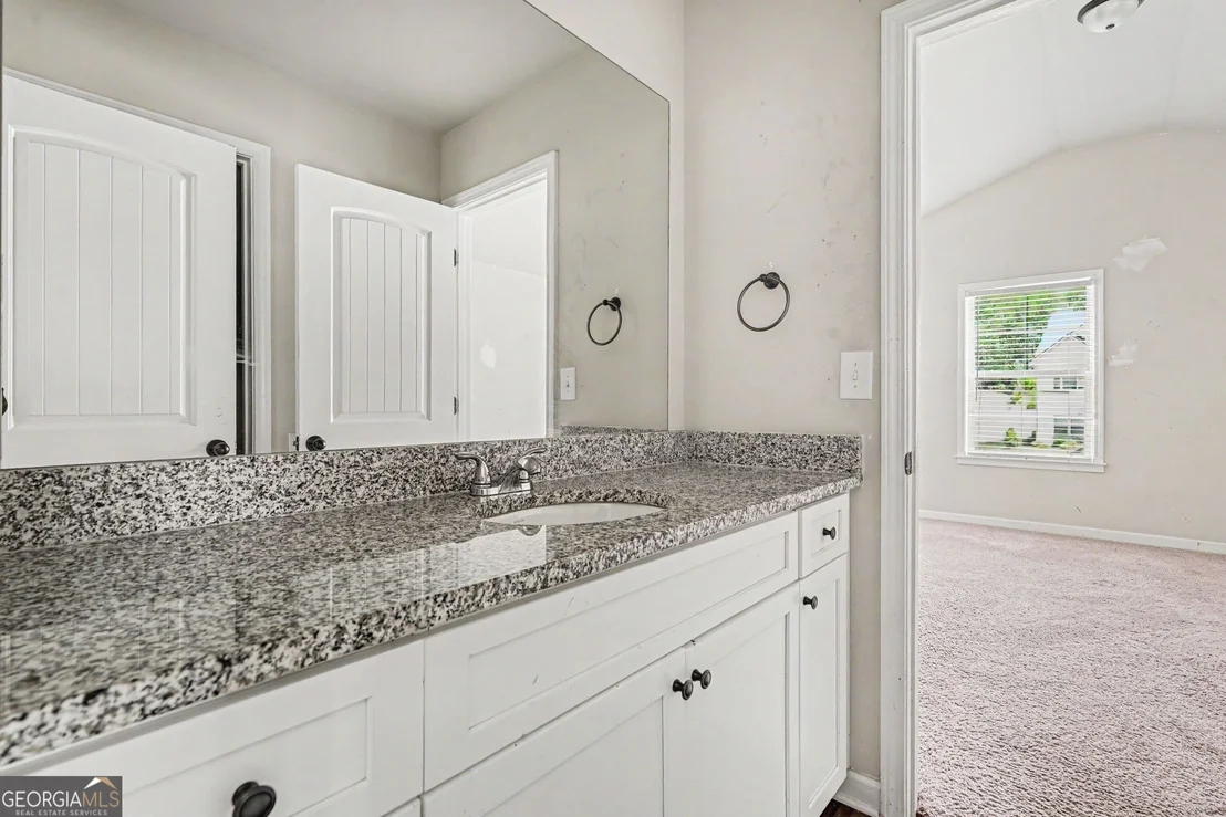 Photo of 945 Mystic Way