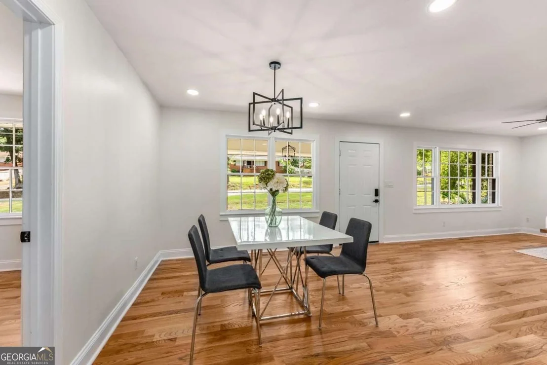 Photo of 57 Hillcrest Drive SE