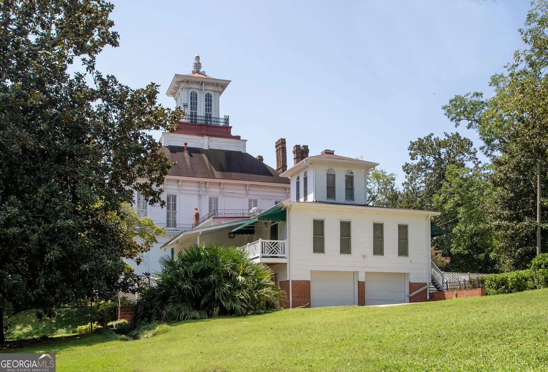 Photo of 534 W WEST BROAD Street
