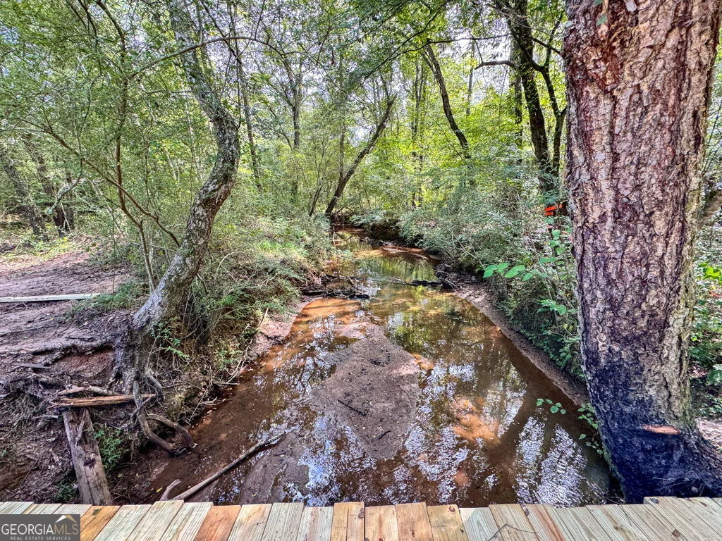 Photo of 415 Oliver Road