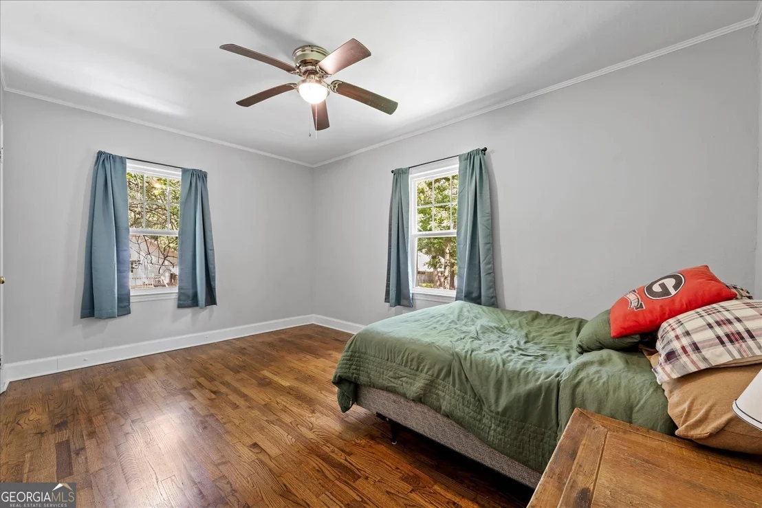 Photo of 102 Oak Street