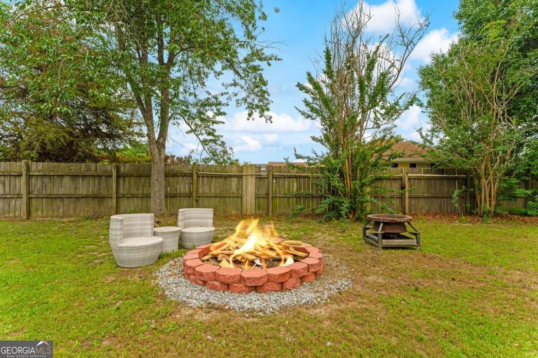 Photo of 100 Live Oak Circle