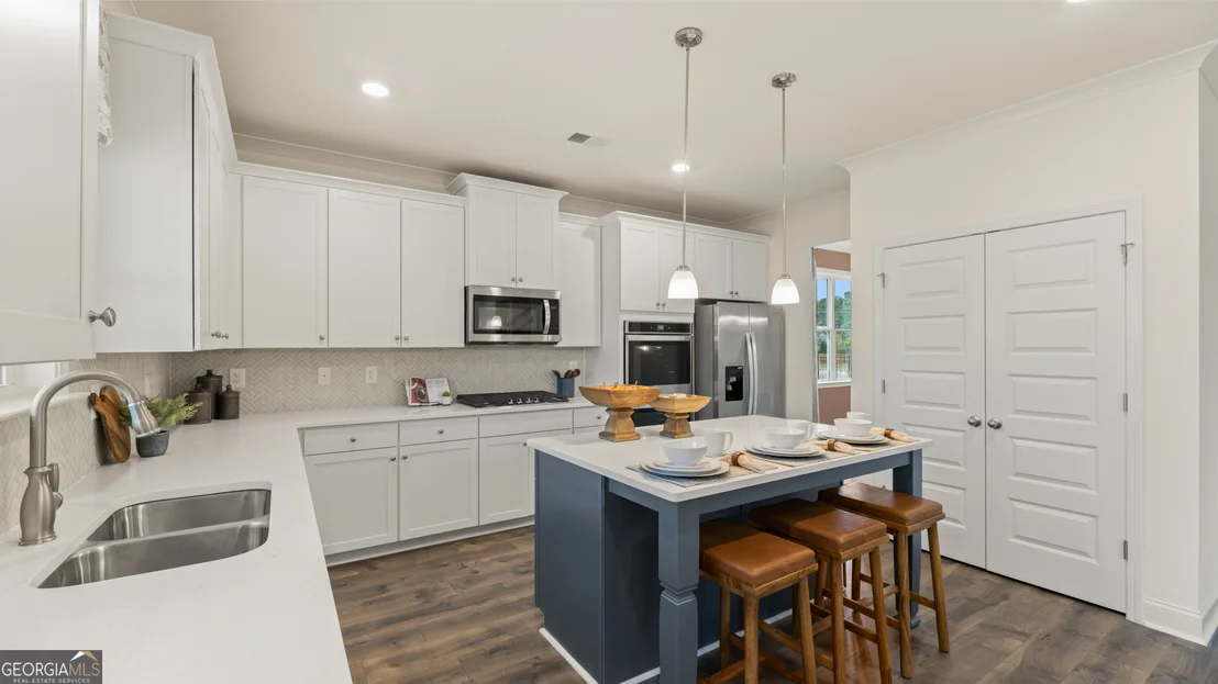 Photo of 1624 BERNARD Court