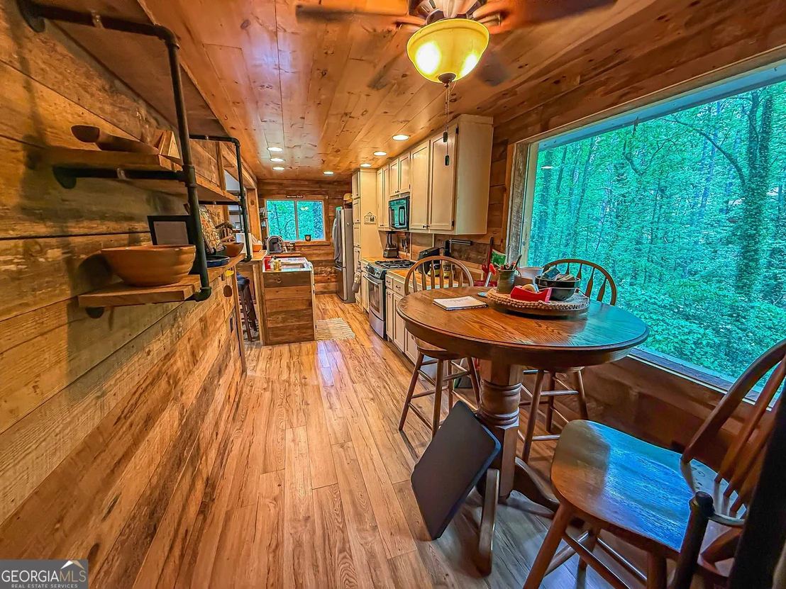 Photo of 407 Hillside Drive