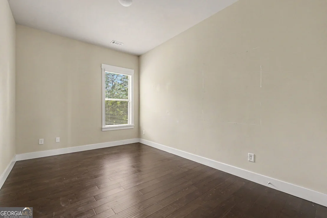 Photo of 411 Ridgeway Lane