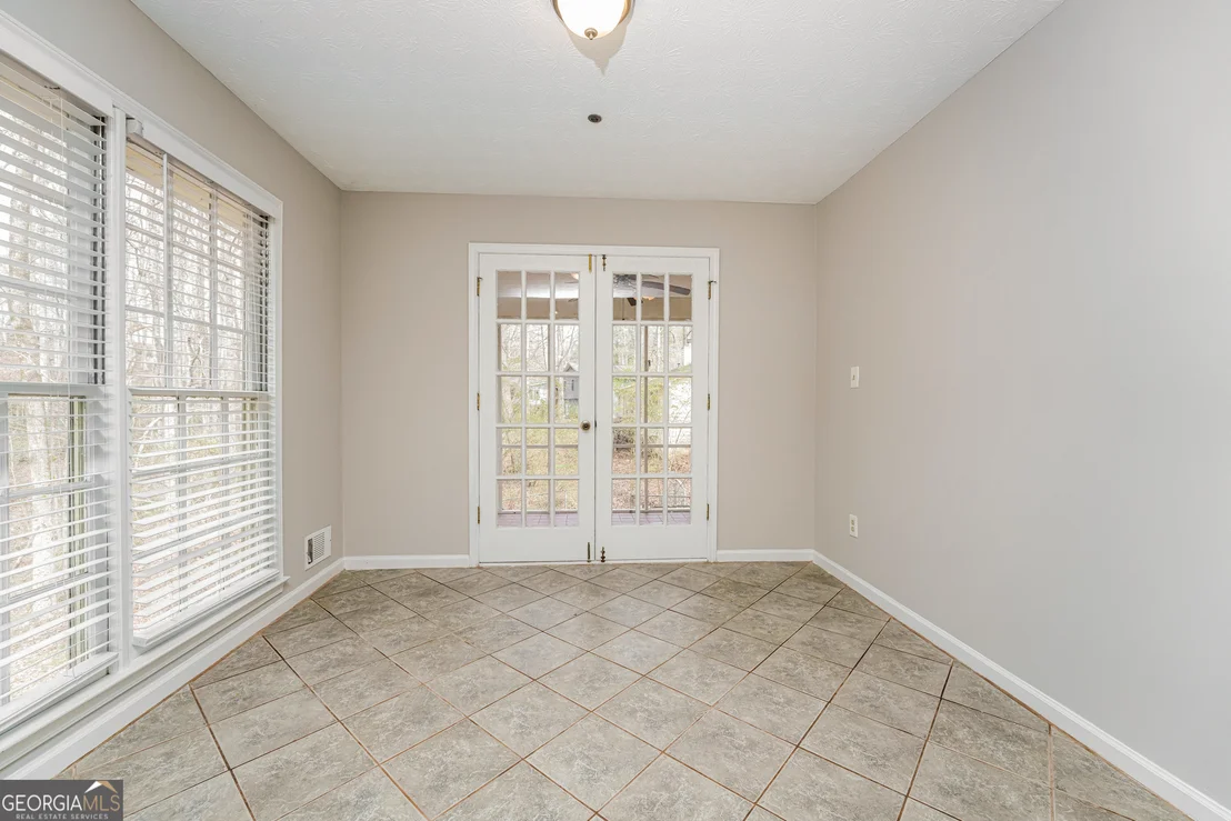Photo of 232 Farmbrook Parkway