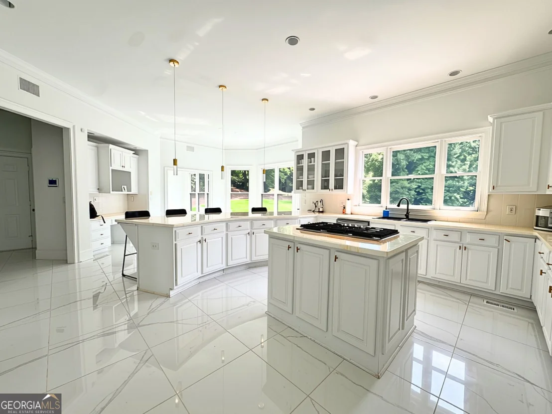 Photo of 302 Shadow Glen
