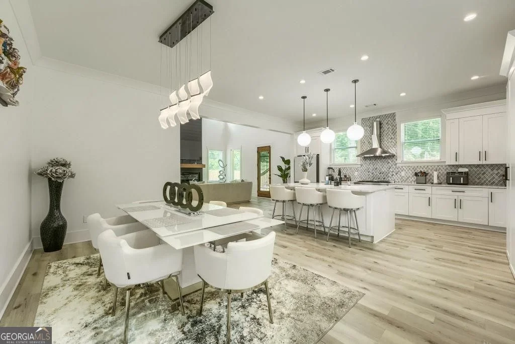 Photo of 658 Rockbridge Road NW