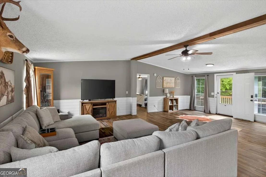 Photo of 930 Dry Pond Lane