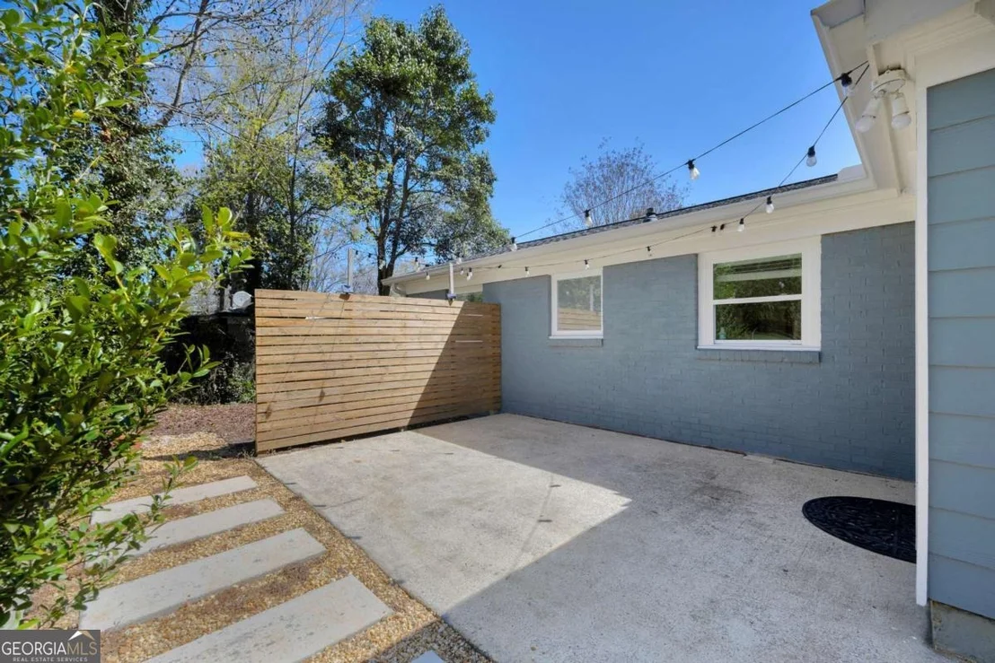Photo of 330 Pine Needle Road